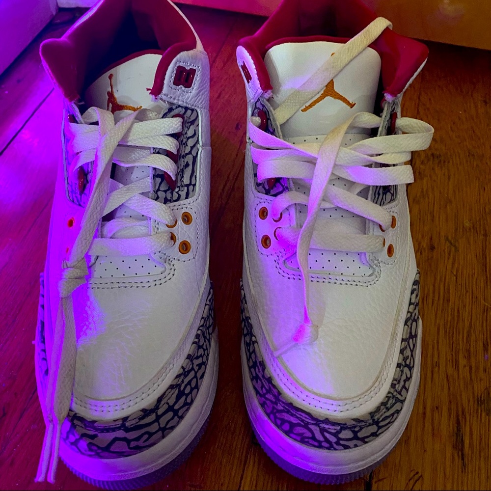Jordan 3 cardinal red